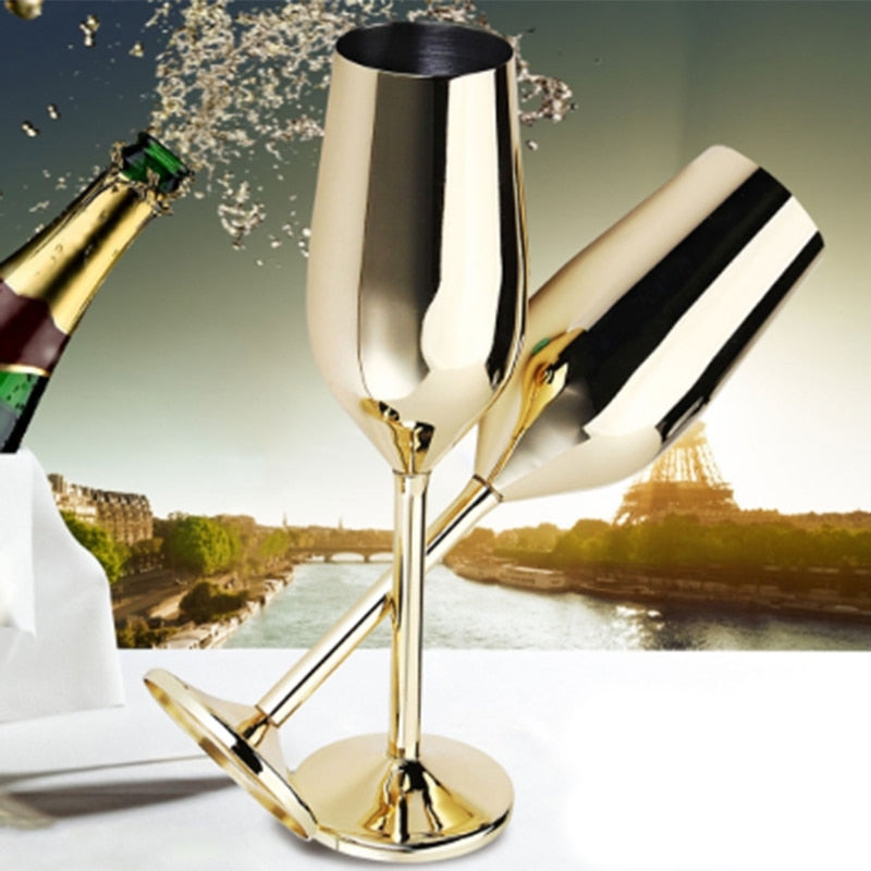 2pcs-set-champagne-glasses. jpg