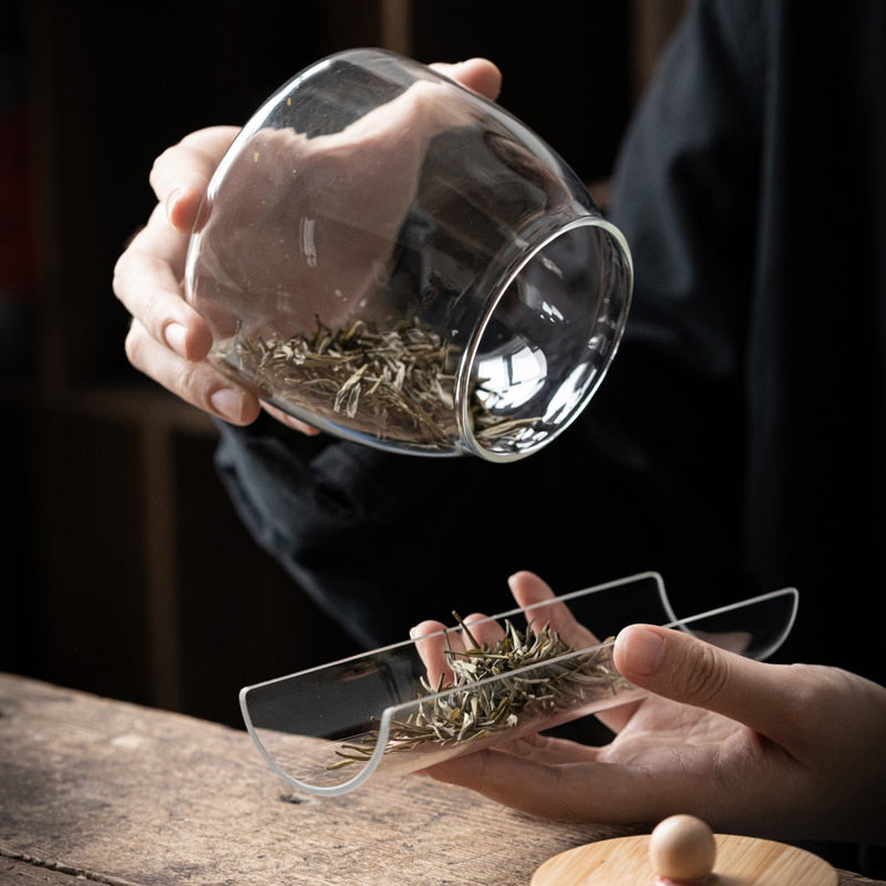 spherical-glass-food-storage-container-with-cork-lids. jpg